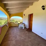 Nocleg ze śniadaniem Janas Posada (Sardinia)