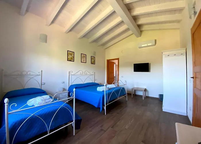 Janas Bed & Breakfast Posada (Sardinia)