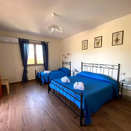 Janas Bed & Breakfast Posada (Sardinia)